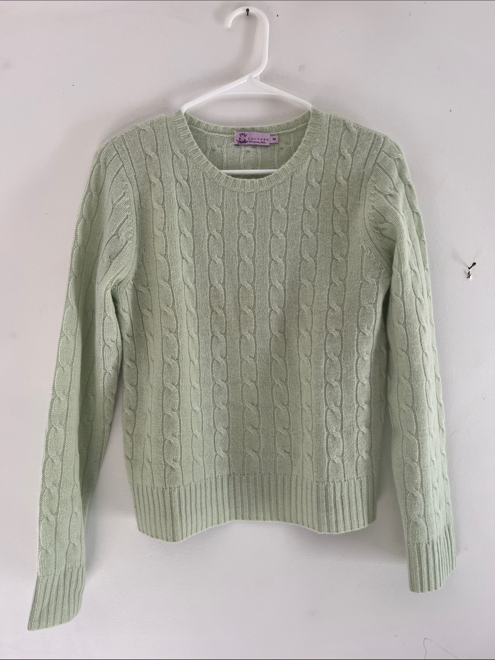 100% cashmere Cable Knit Crewneck Sweater - Light Sage Green size medium